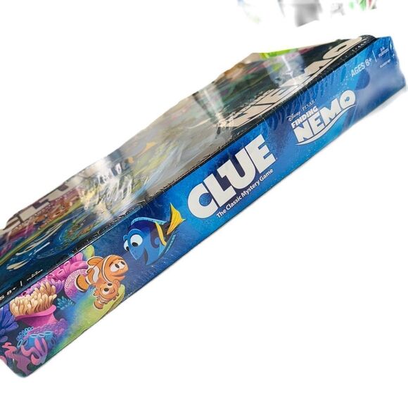 **SOLD** CLUE Board Game Finding Nemo Ltd Edition Disney Pixar Mystery Game - Picture 7 of 14